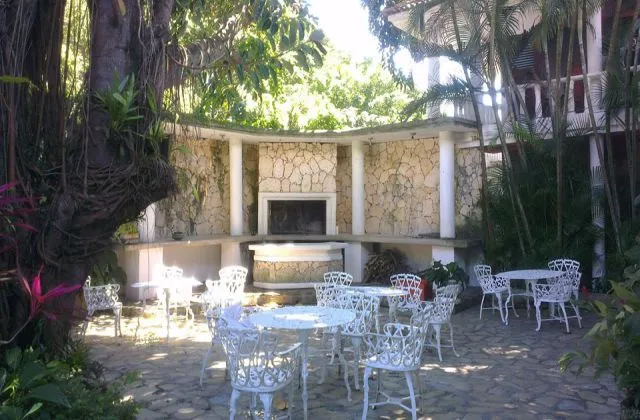 Hotel Playa Laguna Sosua patio